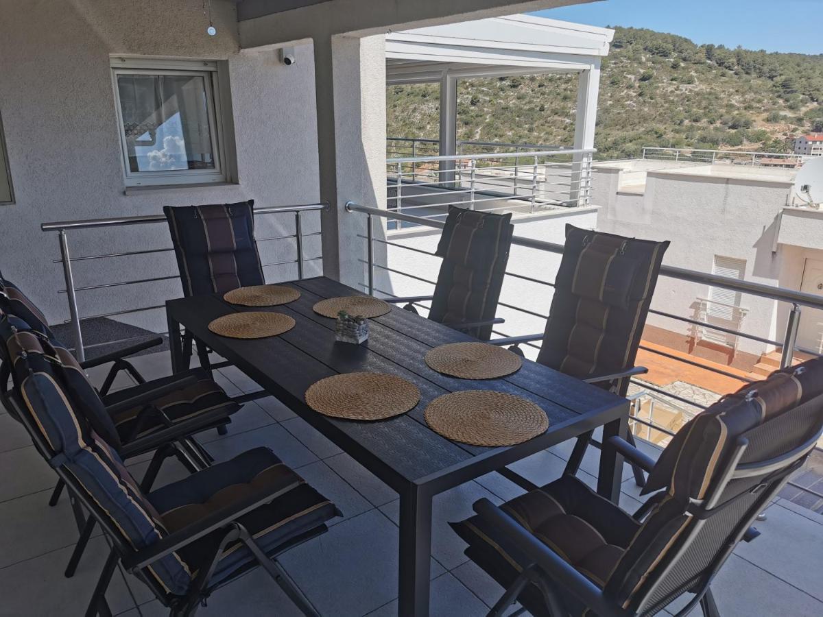 Luxury Apartment Prestige Villa Bellevue Vis Eksteriør bilde