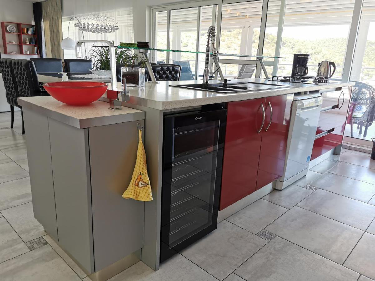 Luxury Apartment Prestige Villa Bellevue Vis Eksteriør bilde