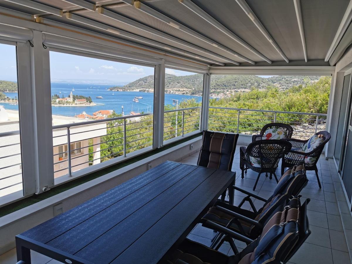 Luxury Apartment Prestige Villa Bellevue Vis Eksteriør bilde