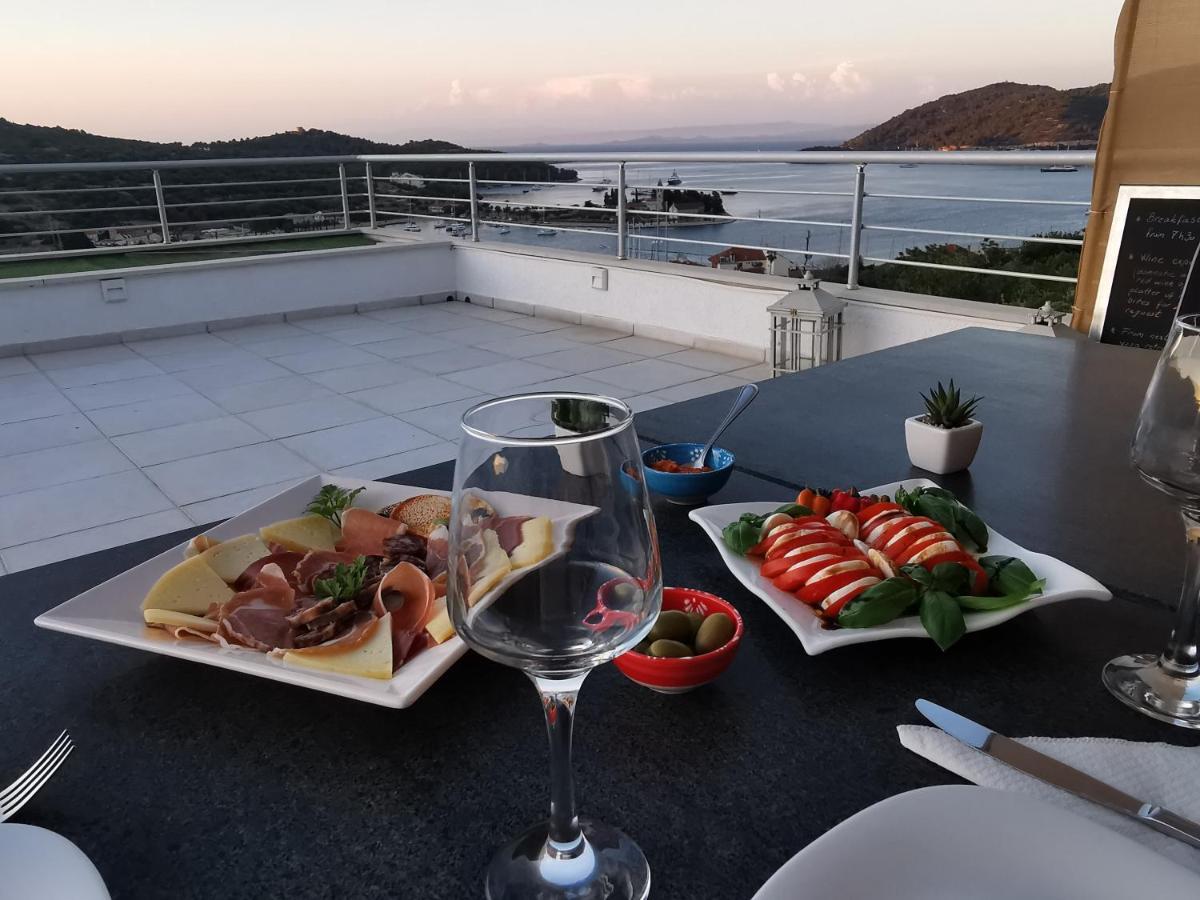 Luxury Apartment Prestige Villa Bellevue Vis Eksteriør bilde