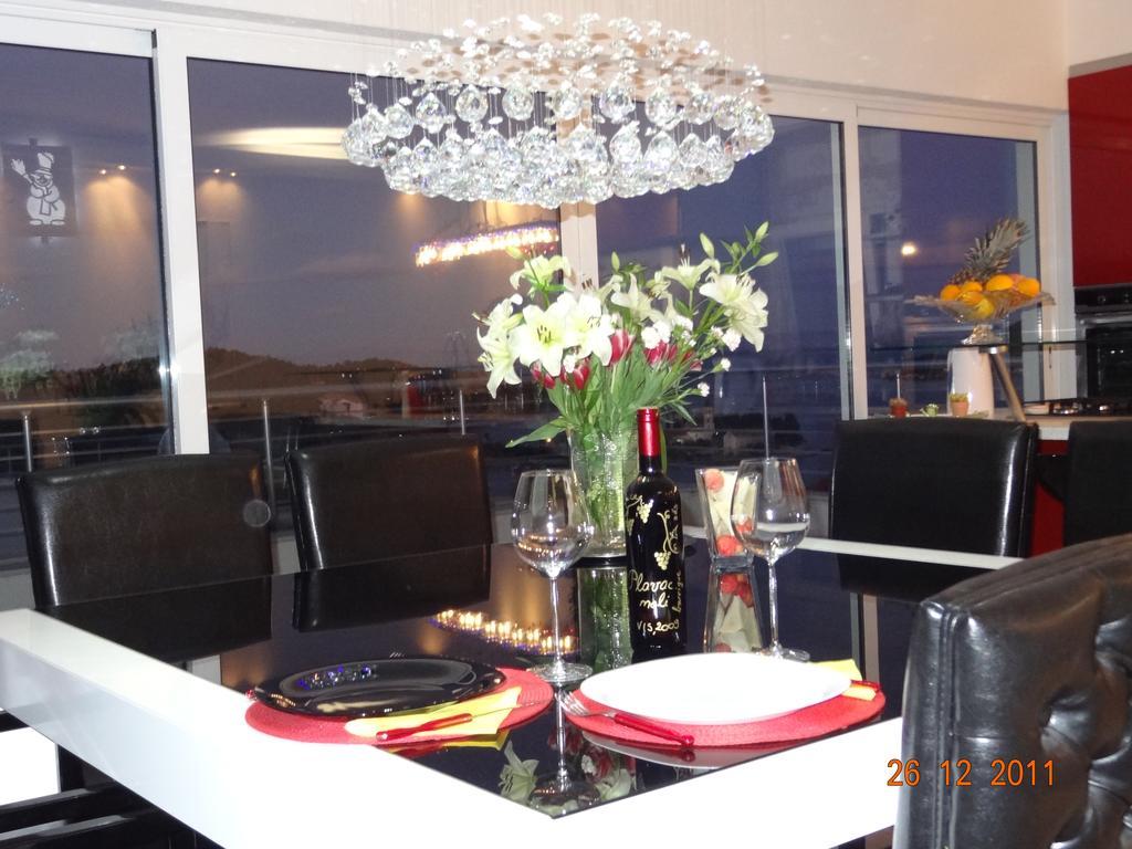 Luxury Apartment Prestige Villa Bellevue Vis Eksteriør bilde
