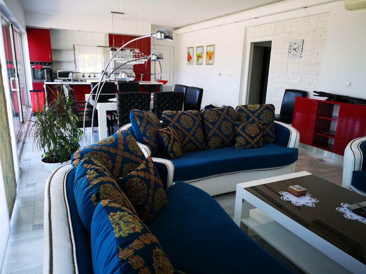 Luxury Apartment Prestige Villa Bellevue Vis Eksteriør bilde